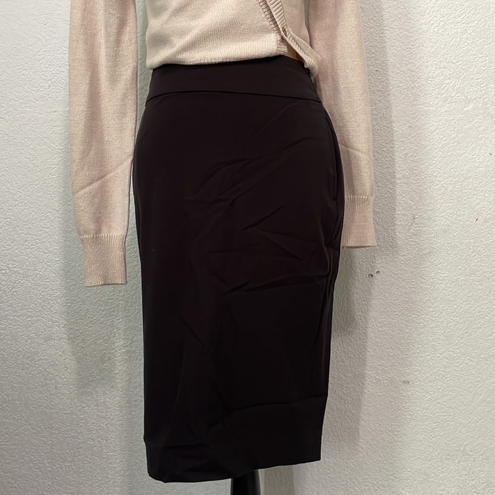 Old Navy Pencil Skirt *has pockets* size 1